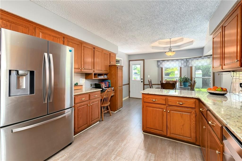 1204 NE Hunters Road — photo 15