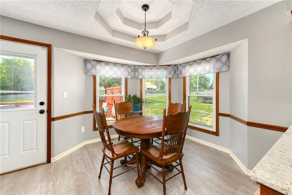 1204 NE Hunters Road — photo 18
