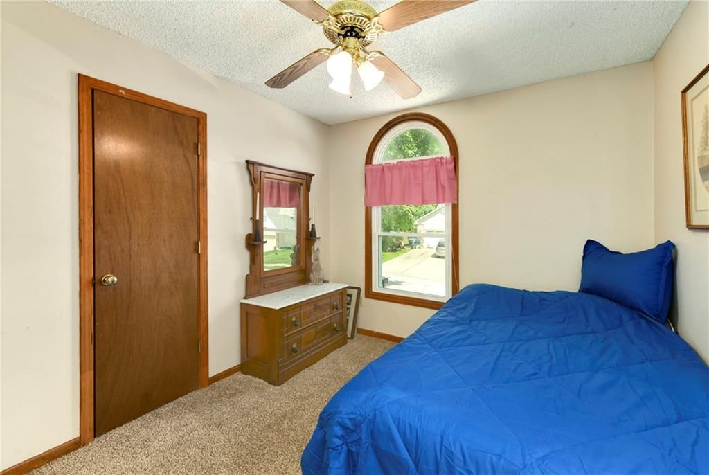 1204 NE Hunters Road — photo 25