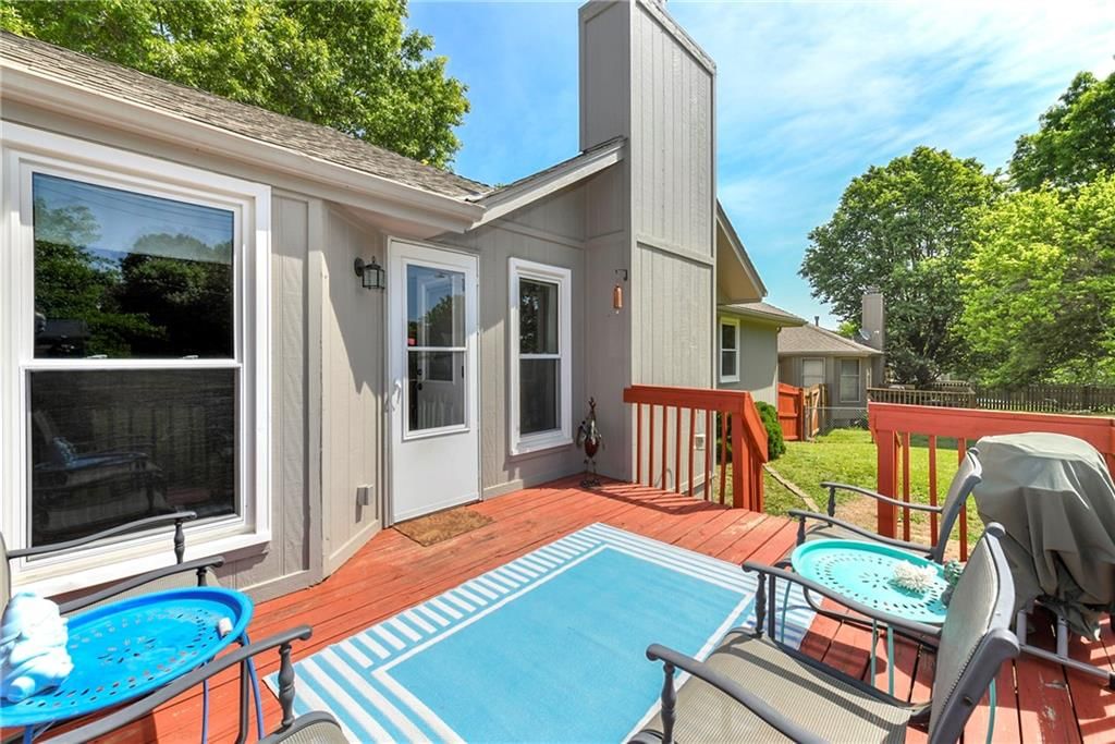 1204 NE Hunters Road — photo 37