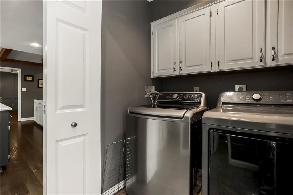 8304 W 99th Street — photo 15