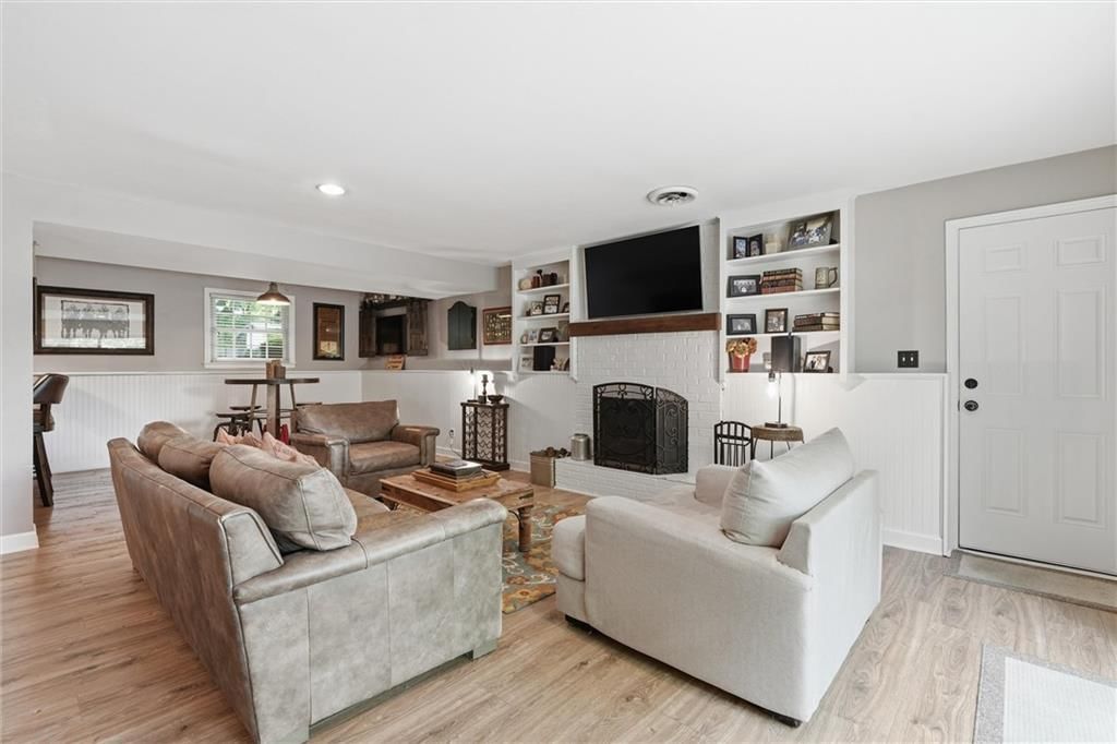 9640 Canterbury Street — photo 19