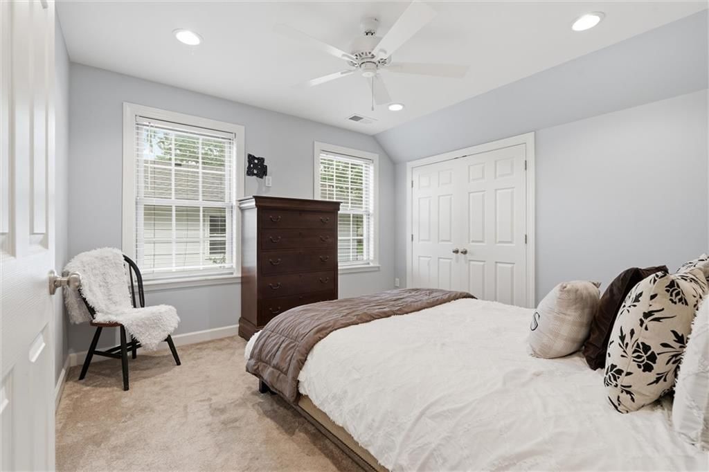 9640 Canterbury Street — photo 33
