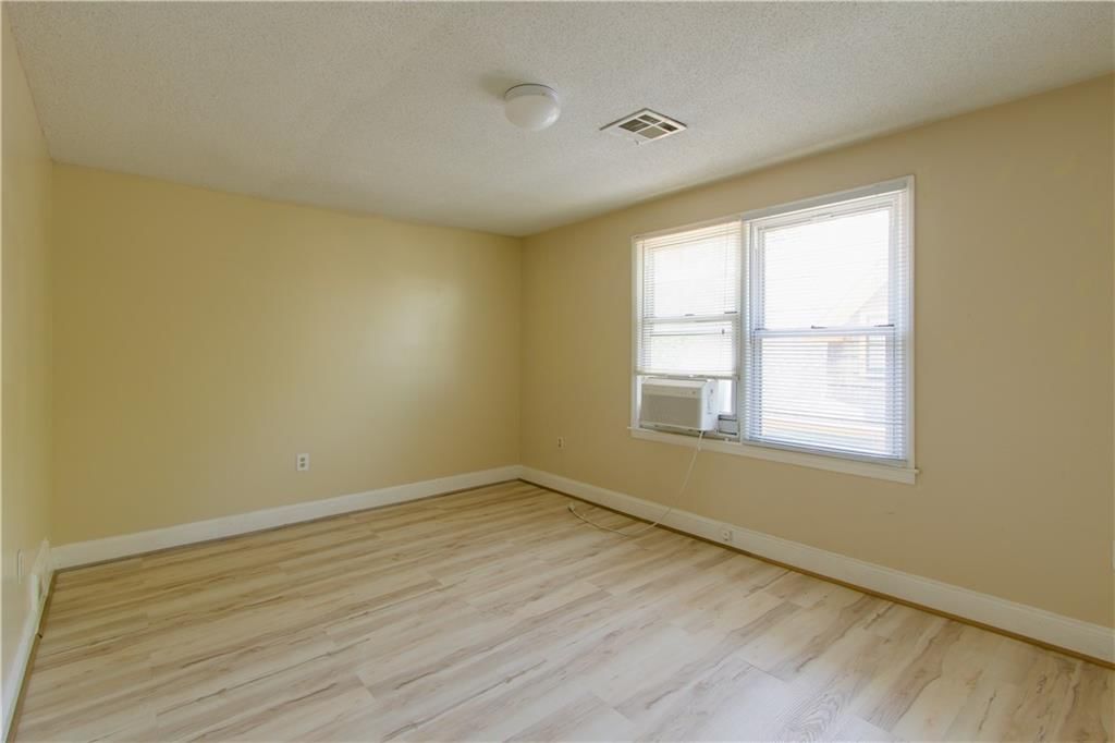 3226 Campbell Street — photo 16