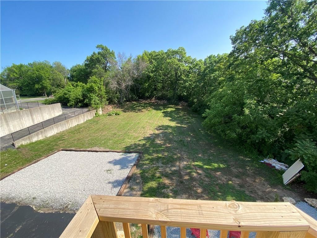 8705 E 63rd Trafficway — photo 43