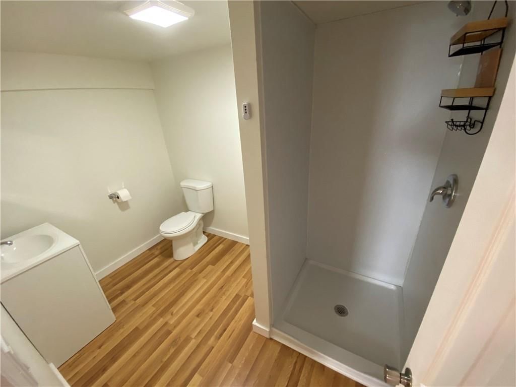 8705 E 63rd Trafficway — photo 66