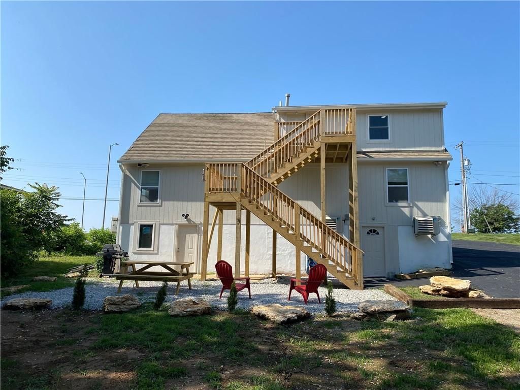 8705 E 63rd Trafficway — photo 72