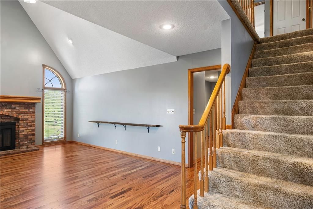 1720 Paddock Drive — photo 6
