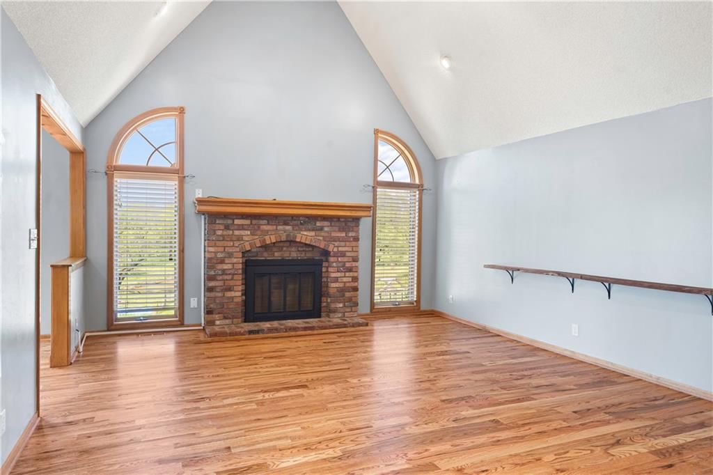 1720 Paddock Drive — photo 9