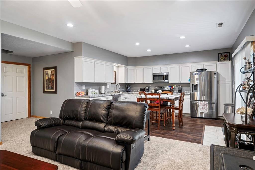 1720 Paddock Drive — photo 38