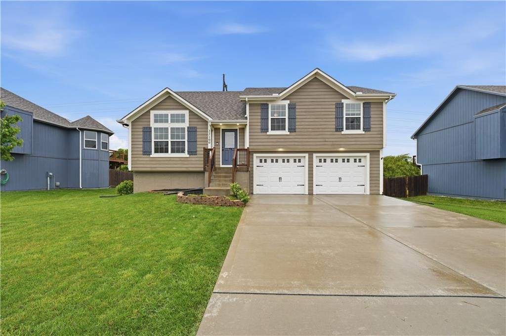 22100 Crystal Avenue — photo 1