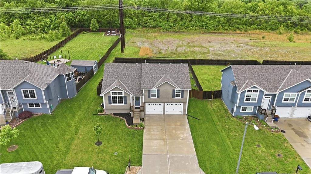 22100 Crystal Avenue — photo 23