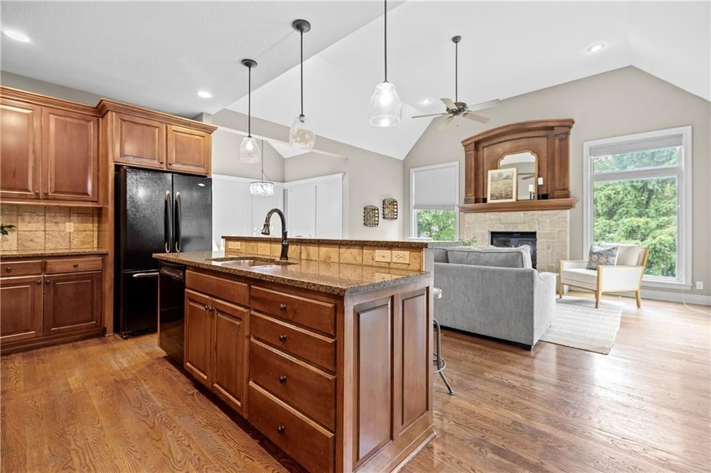 13244 Falmouth Street — photo 21