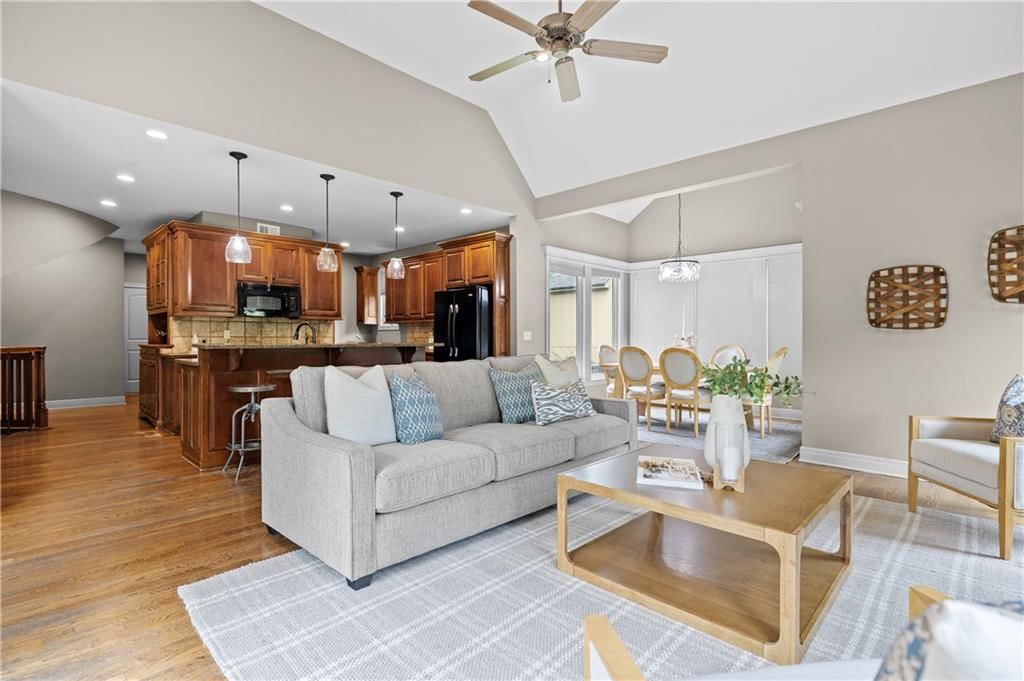 13244 Falmouth Street — photo 24