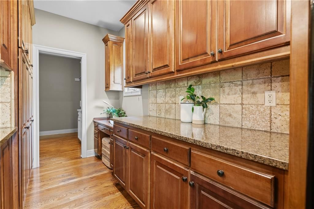 13244 Falmouth Street — photo 29