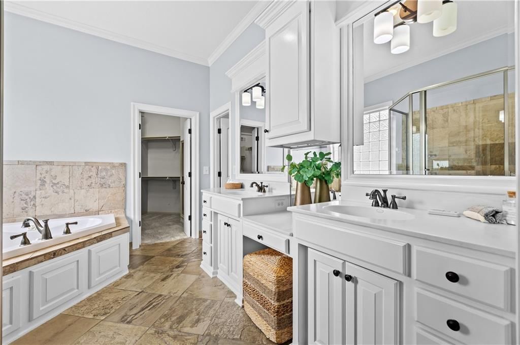 13244 Falmouth Street — photo 33