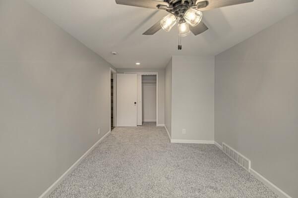 4833 FARLEY Avenue — photo 14