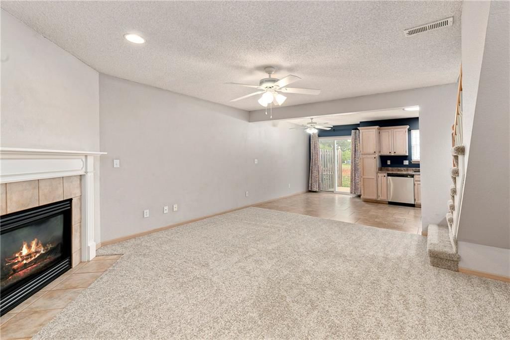 1327 SE Broadway Circle — photo 3