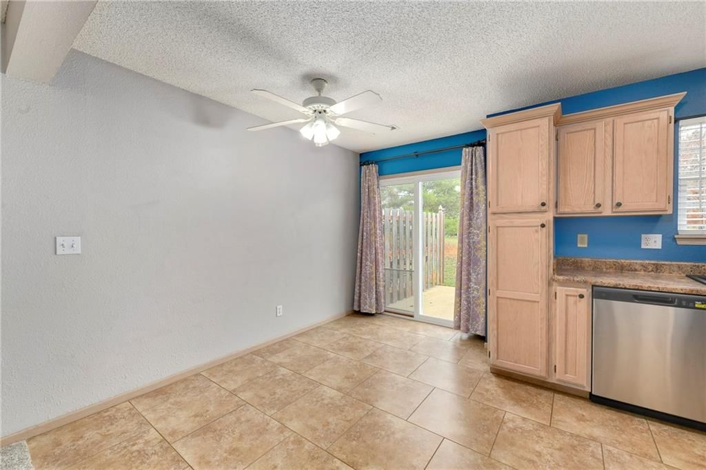 1327 SE Broadway Circle — photo 9