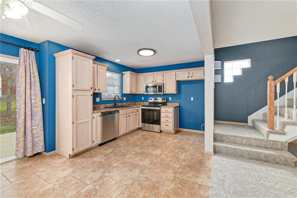 1327 SE Broadway Circle — photo 12
