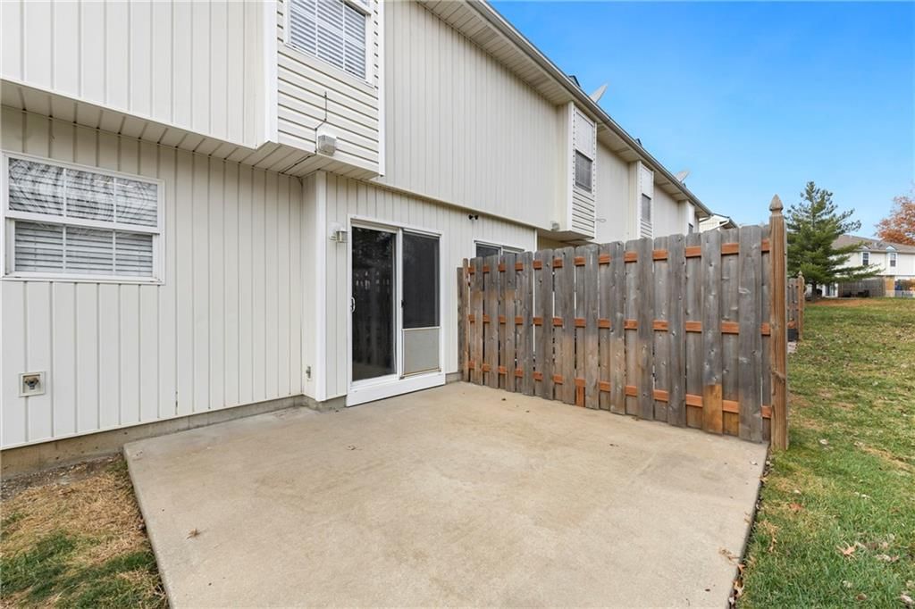 1327 SE Broadway Circle — photo 26