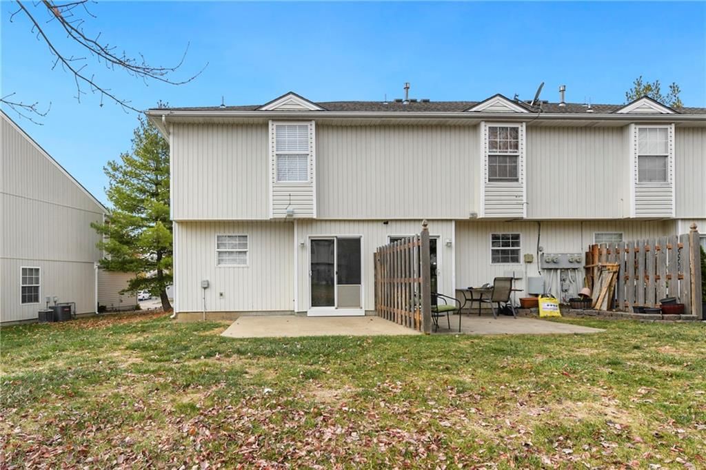 1327 SE Broadway Circle — photo 27