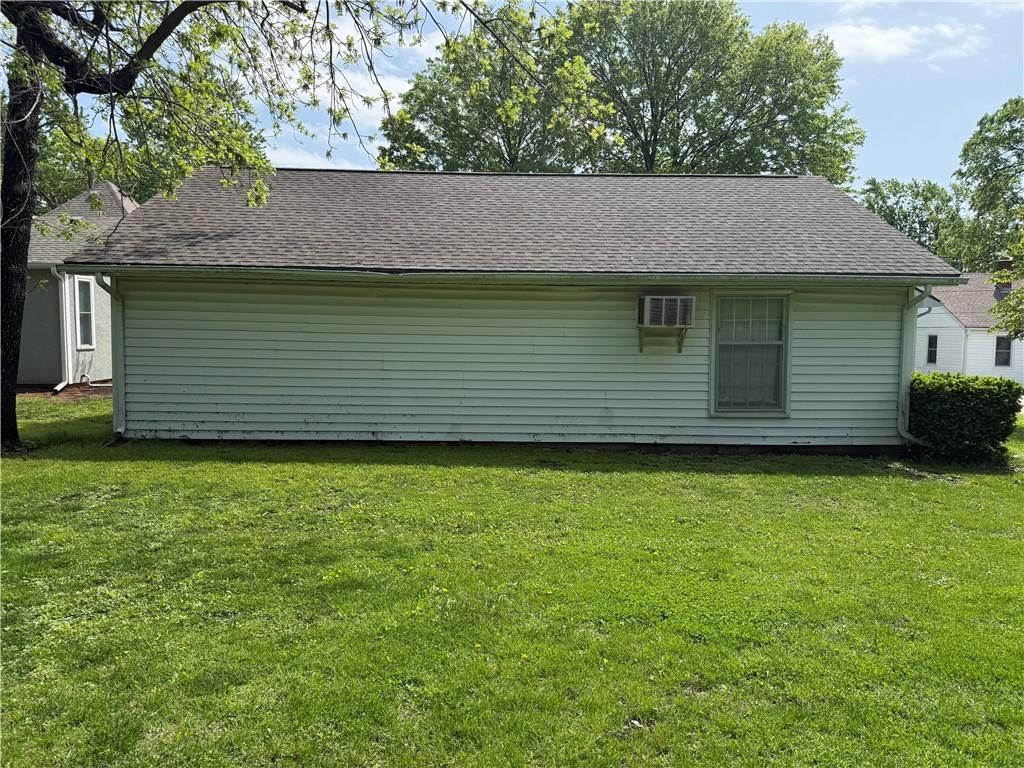 210 S Scott Avenue — photo 5