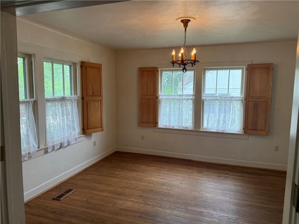 210 S Scott Avenue — photo 11