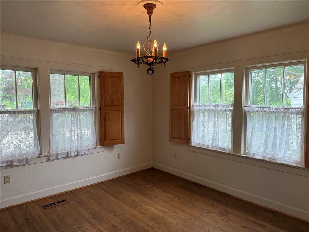 210 S Scott Avenue — photo 12