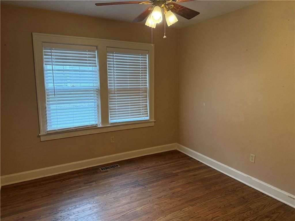 210 S Scott Avenue — photo 19