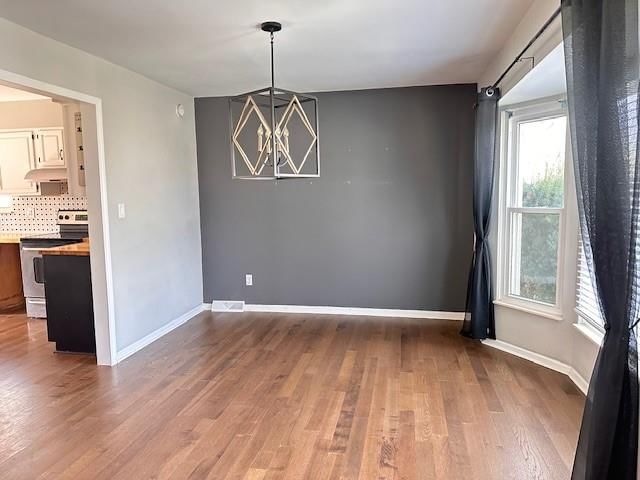 504 NE Stonewall Drive — photo 8