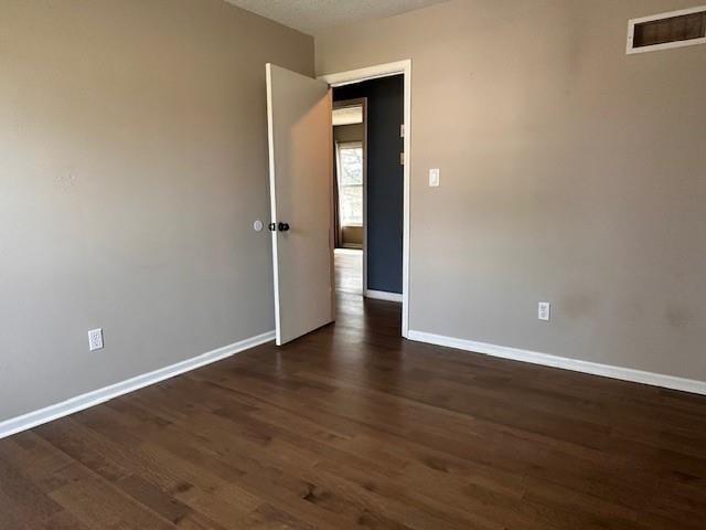 504 NE Stonewall Drive — photo 9