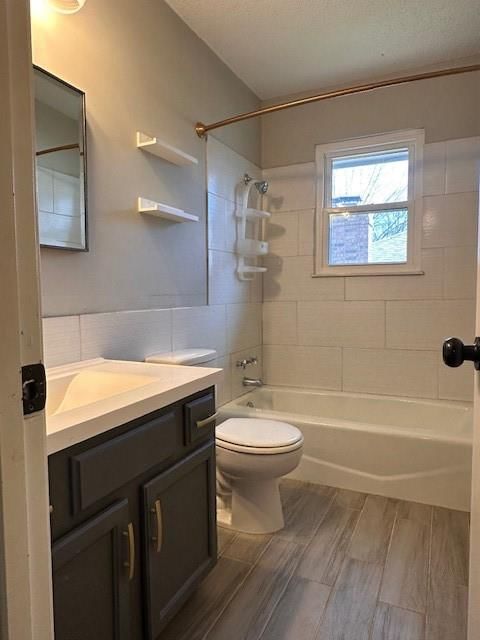504 NE Stonewall Drive — photo 11