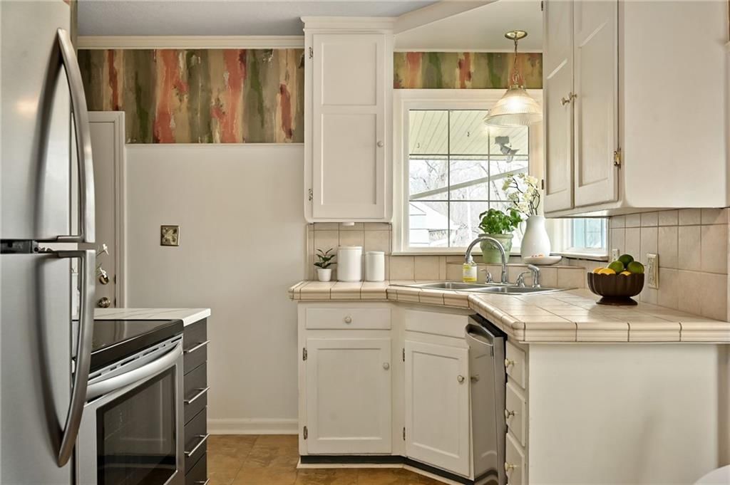 5005 Sycamore Drive — photo 9