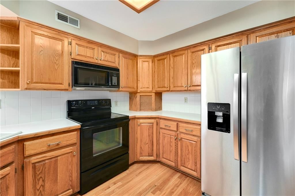 917 NW Winterset Street — photo 3
