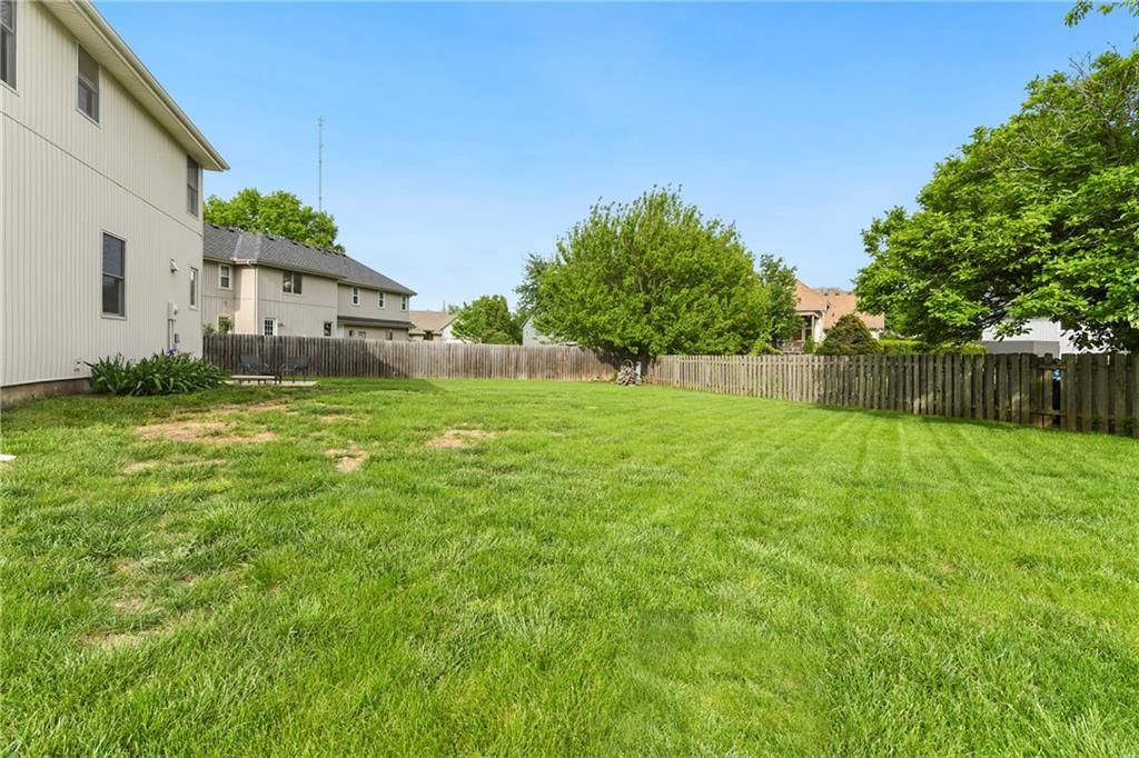 917 NW Winterset Street — photo 40