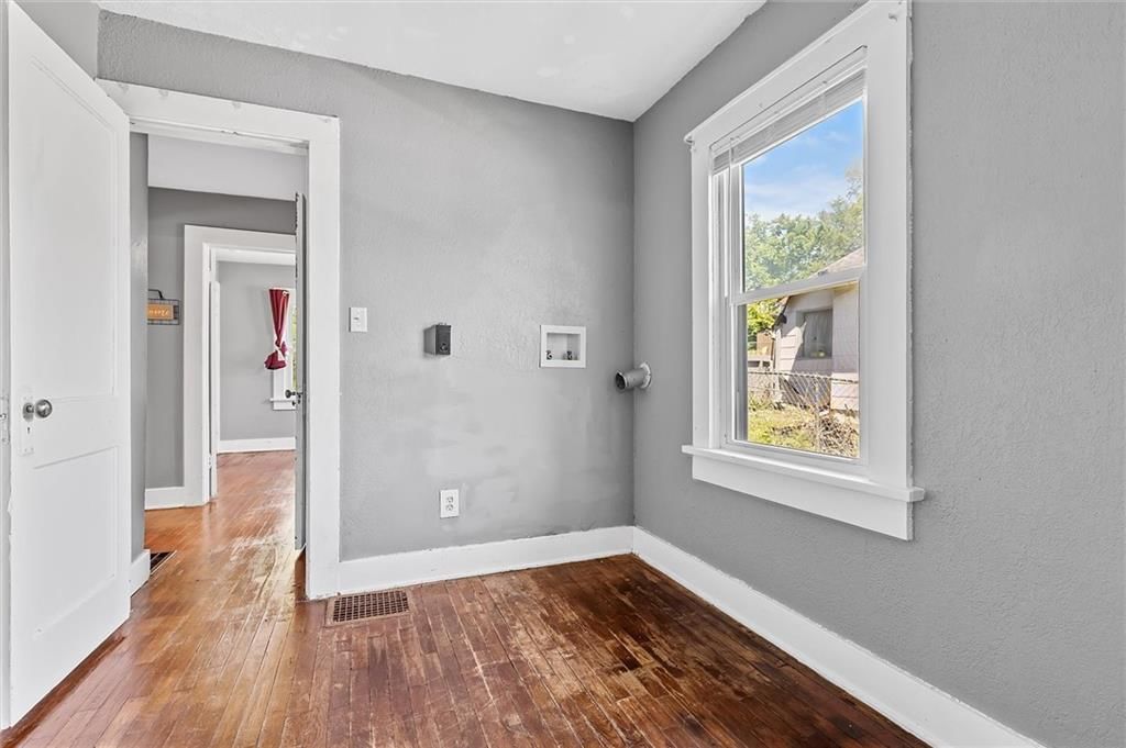 1 Vine Street — photo 16