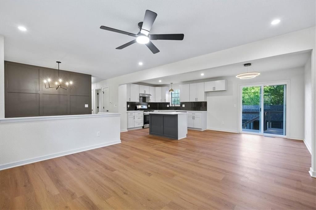 332 Flagstone Drive — photo 8