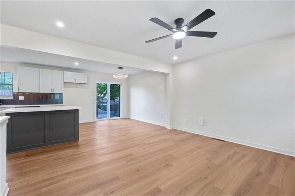 332 Flagstone Drive — photo 9