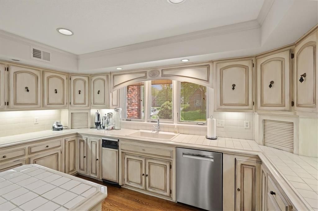 3600 W 119th Terrace — photo 17