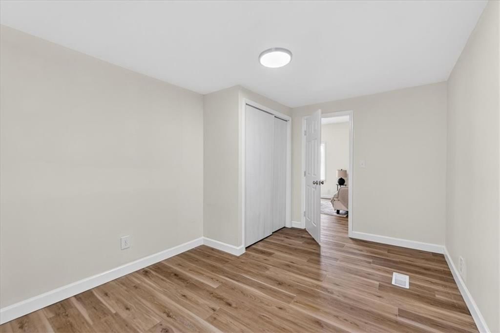506 E 1st Street — photo 26