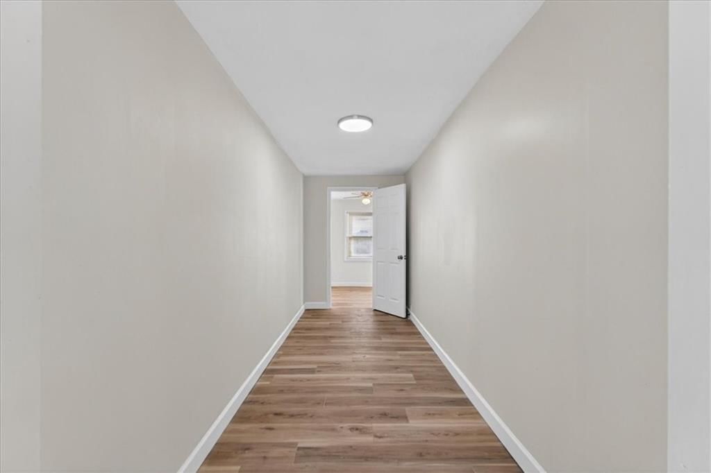 506 E 1st Street — photo 27