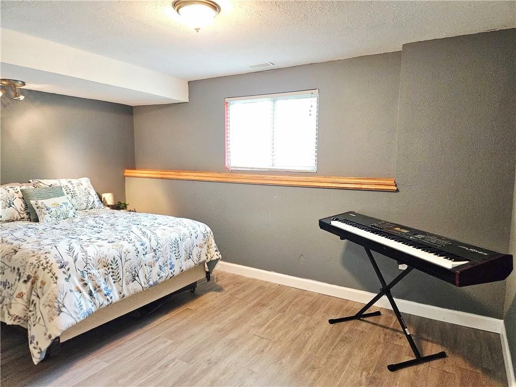8638 Greenwood Lane — photo 29