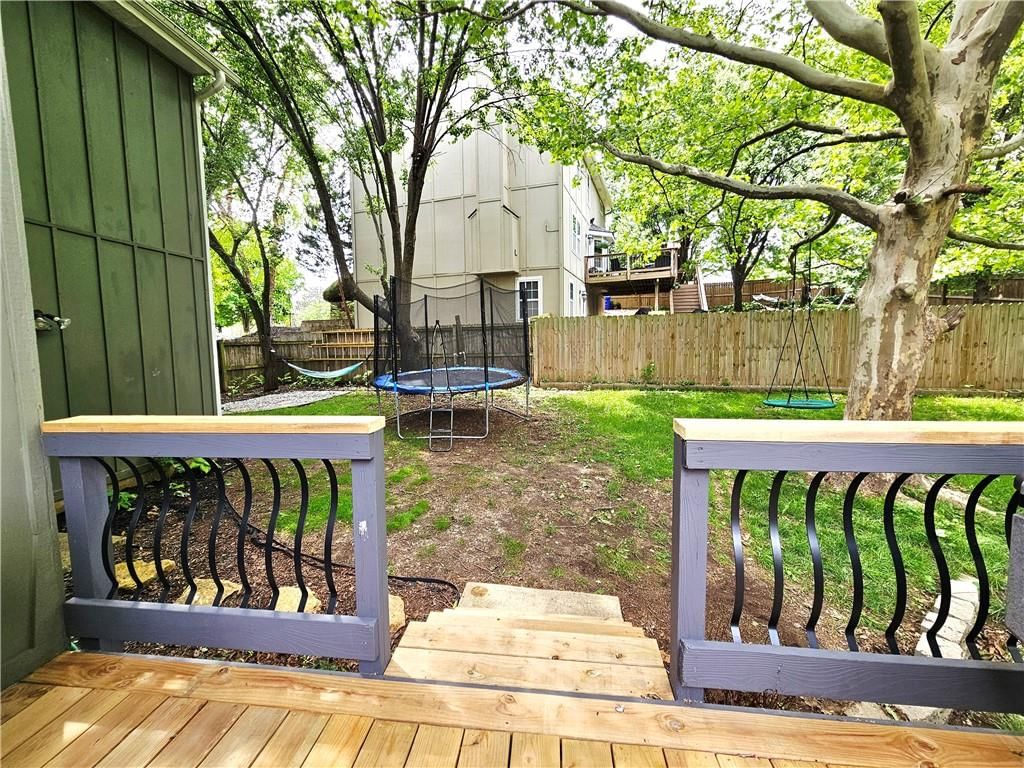 8638 Greenwood Lane — photo 34