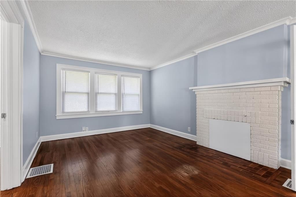 9324 E 15th Street — photo 11