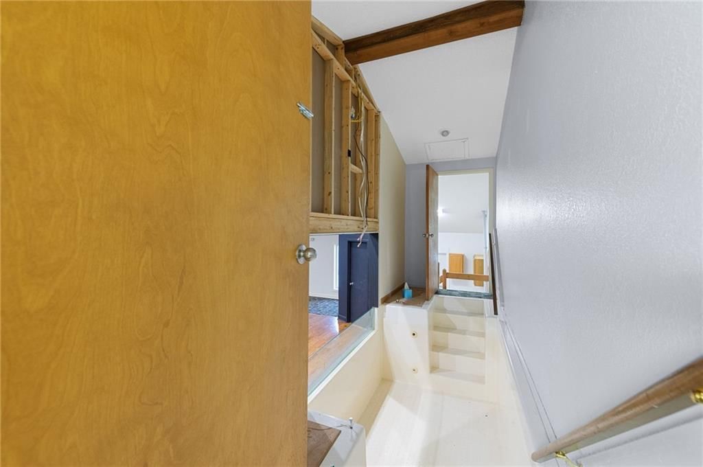 12320 Parallel Parkway — photo 27