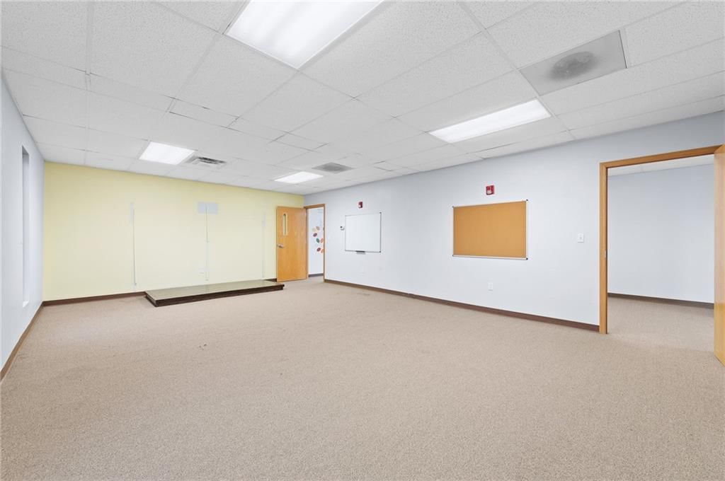 12320 Parallel Parkway — photo 57