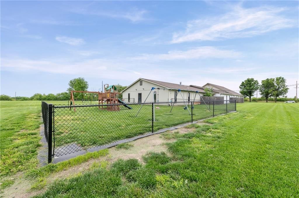 12320 Parallel Parkway — photo 80