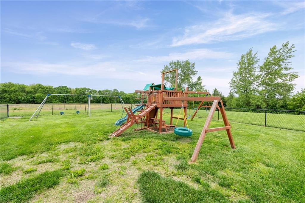 12320 Parallel Parkway — photo 81