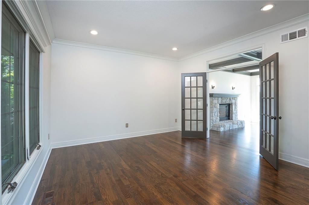 15225 Perry Street — photo 10